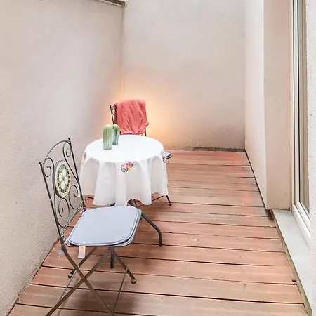 Apartman Starowislna - Balcony, Top Location, Tram & Train Nearby - By Rentujemy *